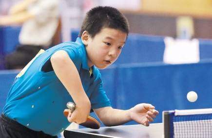 对猛龙跨季10连胜！布伦森35+6三分势不可挡 与场边球迷对喷太经典